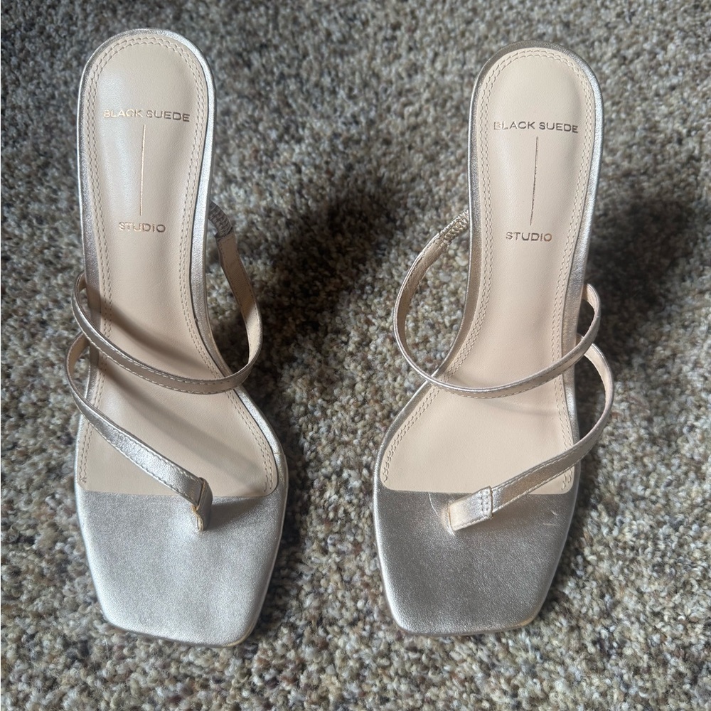 BLACK SUEDE STUDIO Melody Thong Mules Silver Size 37